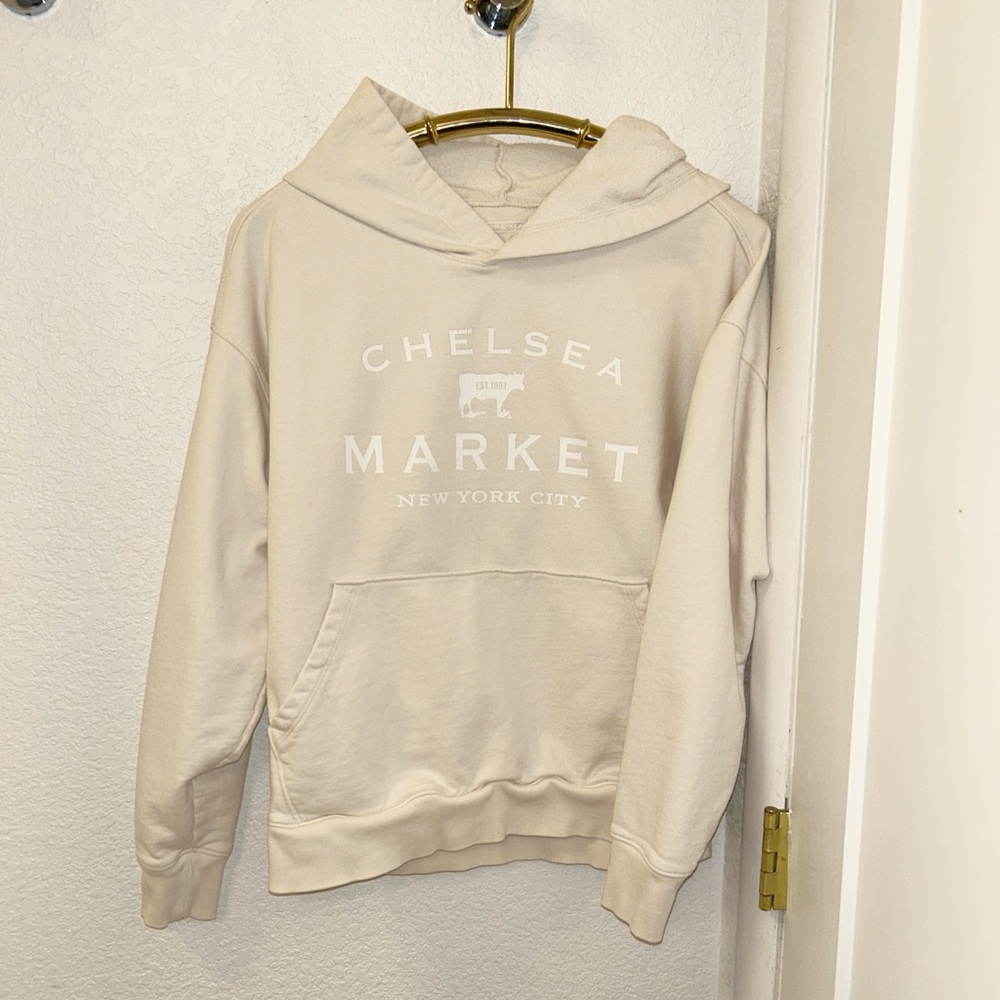 Chelsea Market Cream Hoodie